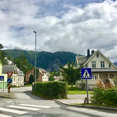 בית הארחה Fjord View 4*